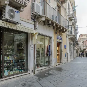 https://dreaming-taormina-apartment.sicilyhotelsitaly.net